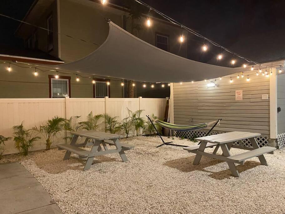 Chic Bungalow Apartment Steps From Armature Works & Downtown Riverwalk Tampa Luaran gambar